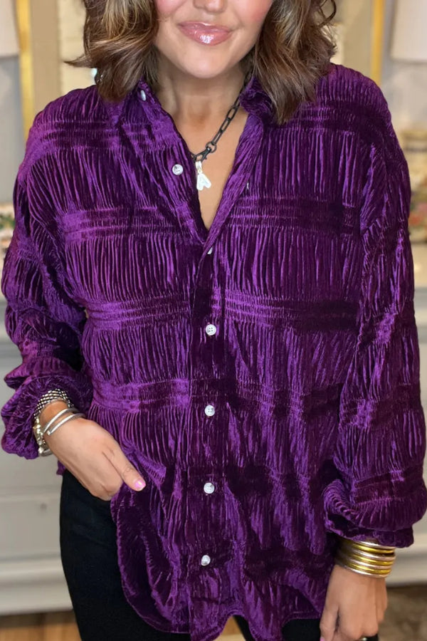 Effortlessly Elegant Top with a Timeless Design