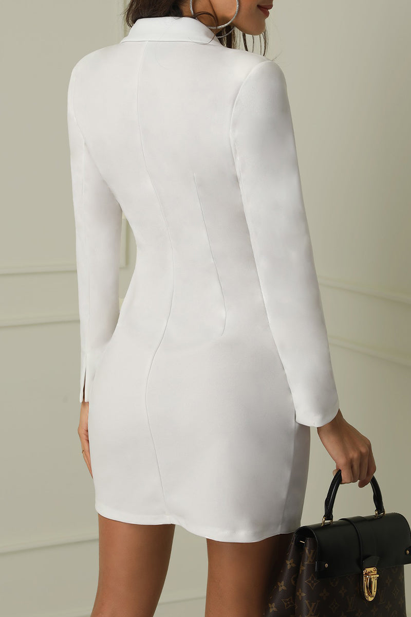 Beautifully Finished Dress in a Timeless Design