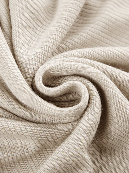 Effortlessly Elegant Garment with a Timeless Design