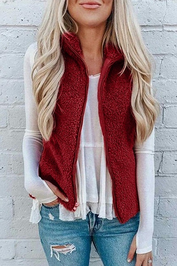 Effortlessly Elegant Top with a Timeless Design