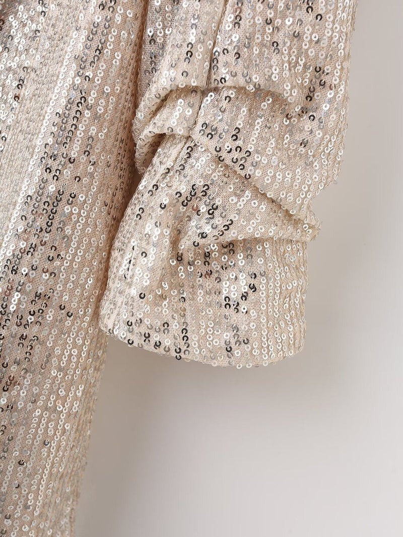 Classic Vintage Coat with a Flattering Fit