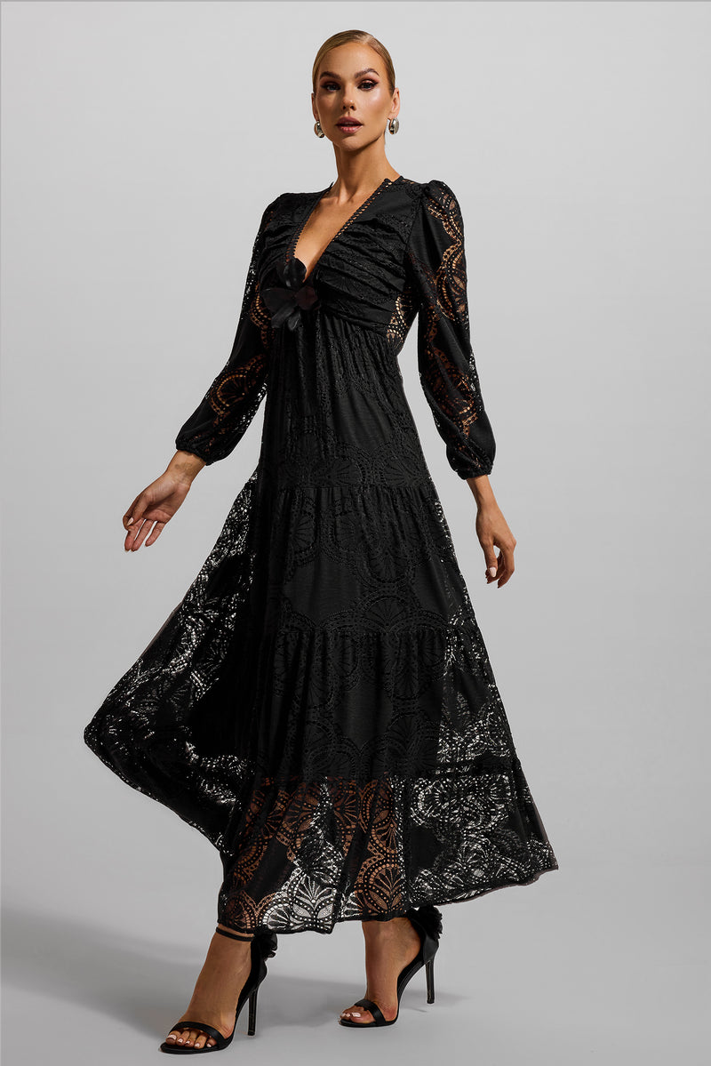 Gracefully Styled Dress for Any Occasion