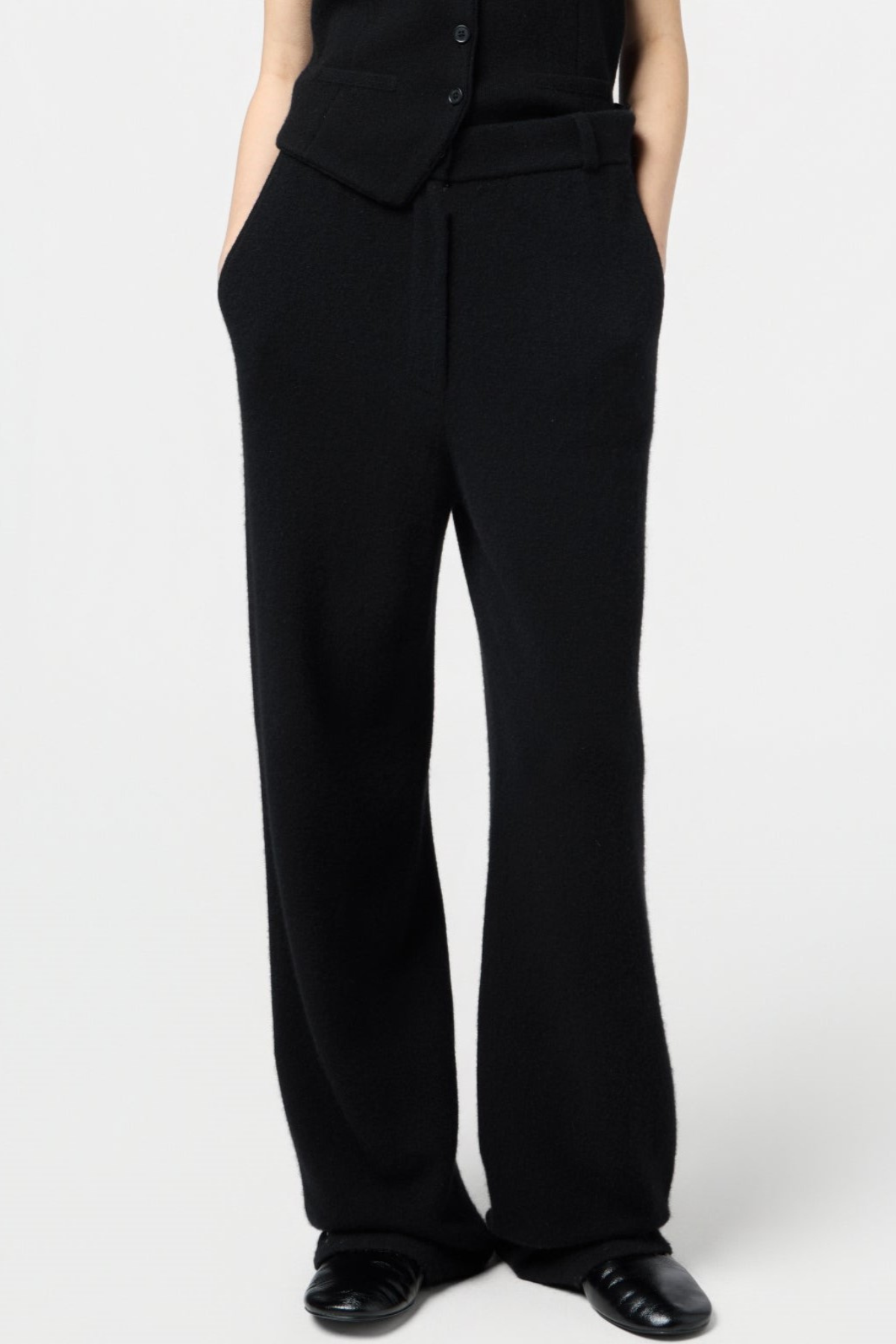 Classic Vintage Trousers with a Flattering Fit