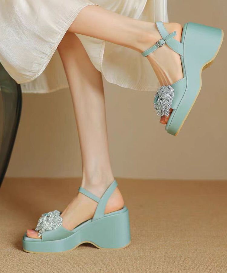 Polished Sandals with an Effortless Classic Look