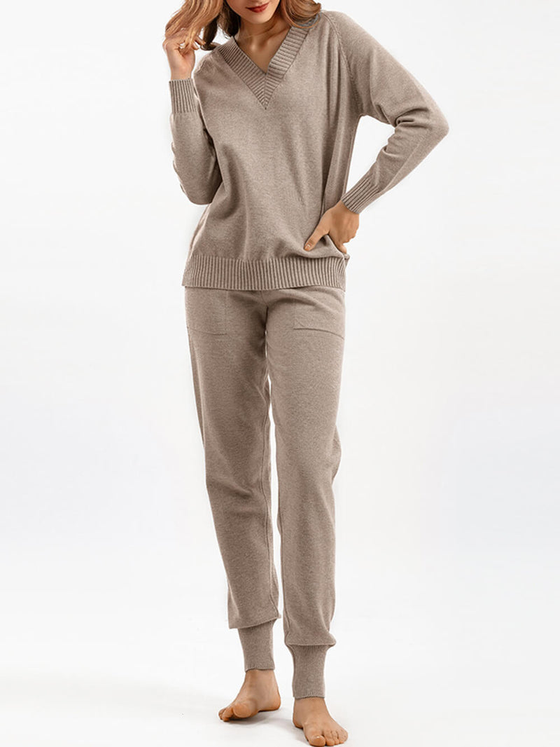 Elegantly Styled Pullover for Everyday Wear