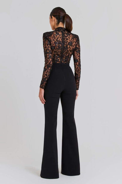 Sophisticated Garment with a Clean Classic Look