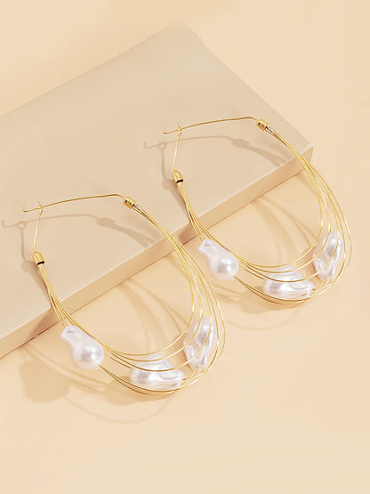 Effortlessly Elegant Garment with a Timeless Design