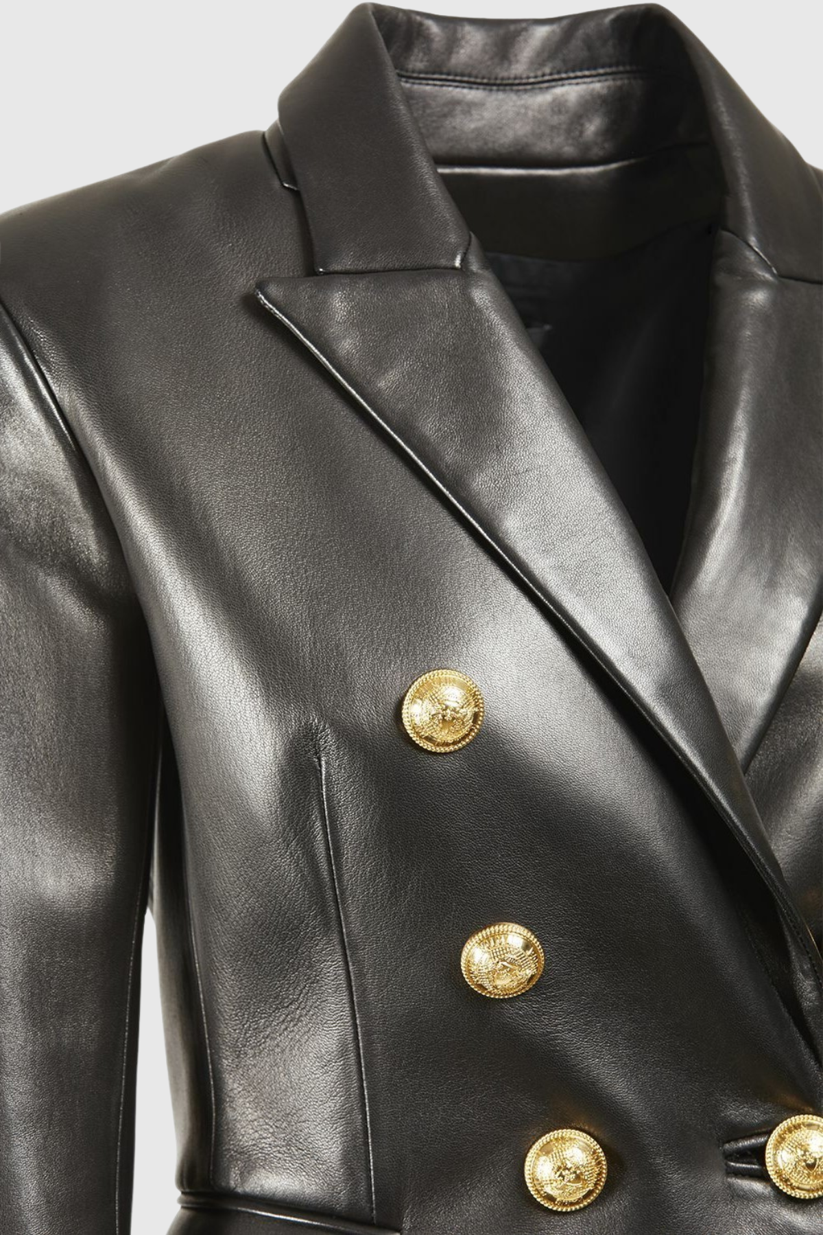 Effortlessly Elegant Garment with a Timeless Design