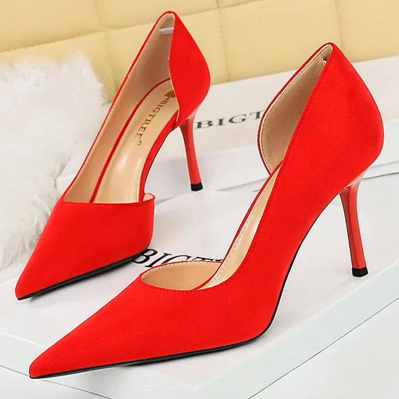 Vintage Inspired Heels with a Contemporary Edge