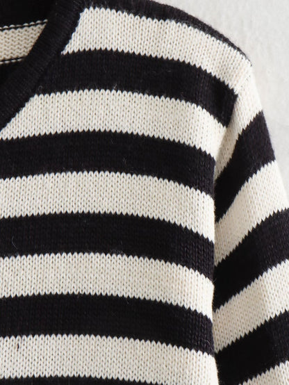 Elegantly Styled Cardigan for Everyday Wear