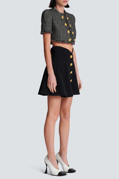 Well Tailored Garment with a Graceful Silhouette