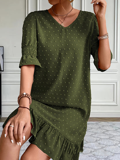 Classic Vintage Dress with a Flattering Fit
