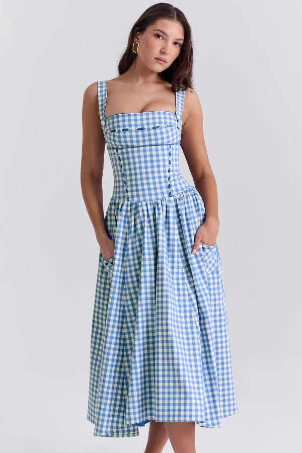 Sophisticated Dress with a Clean Classic Look