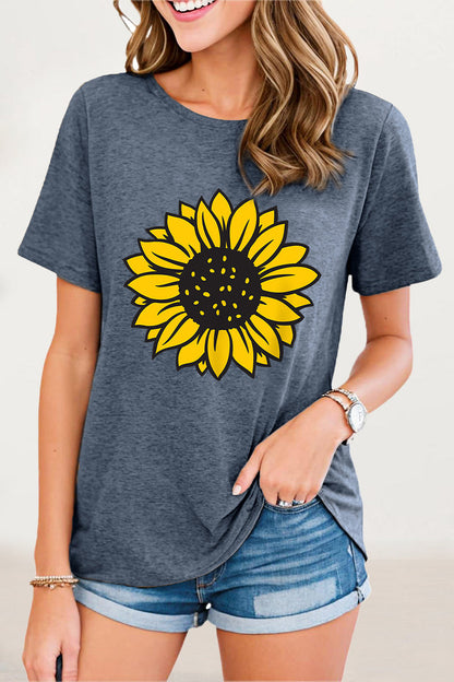 Effortlessly Elegant T-Shirt with a Timeless Design