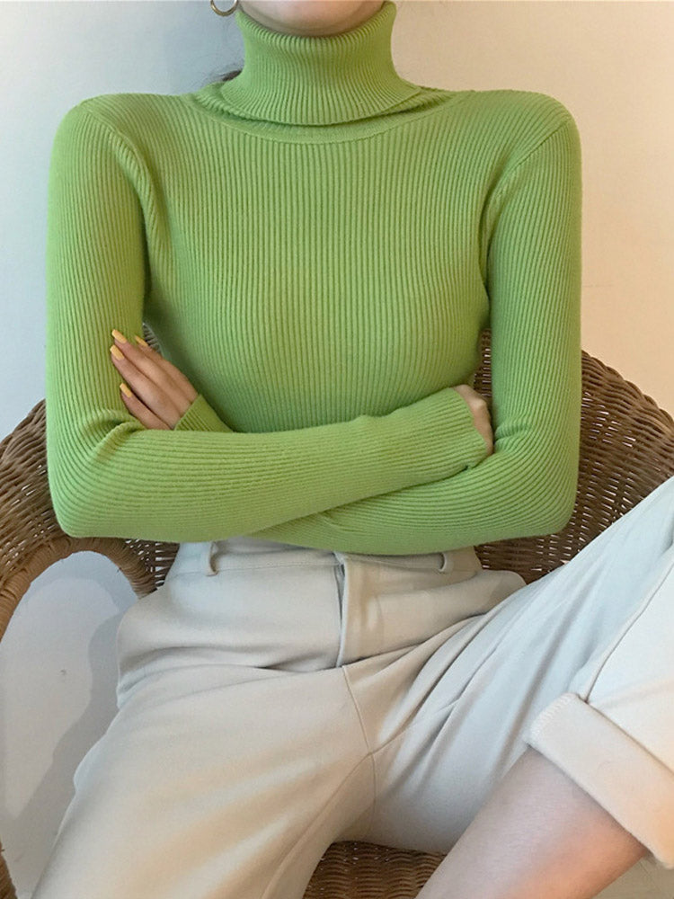 Gracefully Styled Pullover for Any Occasion