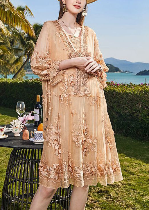 Beautifully Finished Dress in a Timeless Design