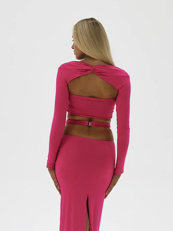 Well Tailored Top with a Graceful Silhouette
