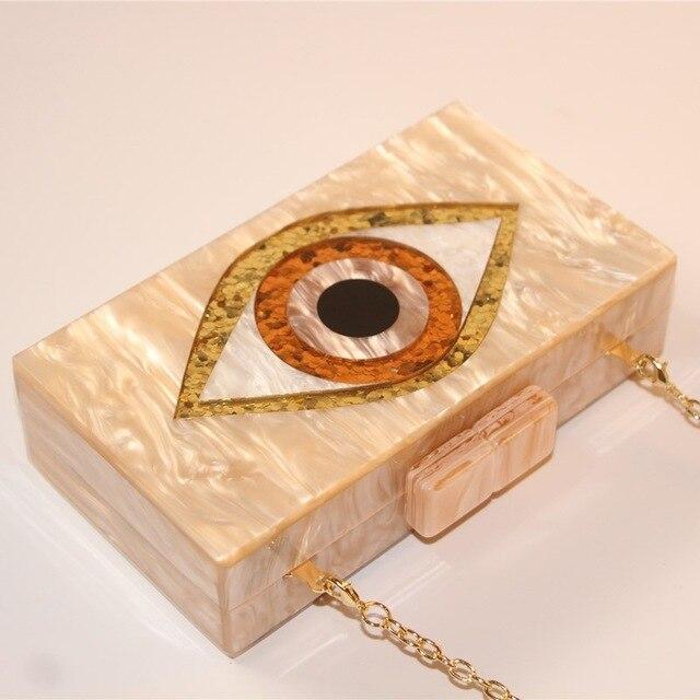 Polished Bag with an Effortless Classic Look