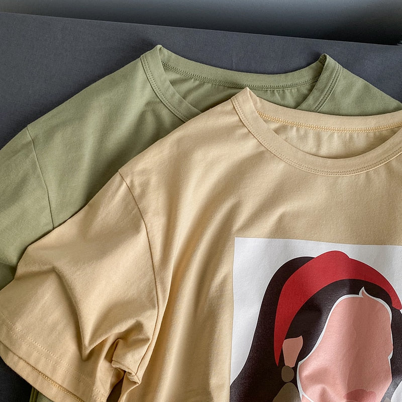 Classic Vintage T-Shirt with a Flattering Fit