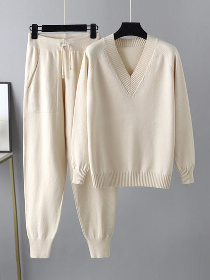 Elegantly Styled Pullover for Everyday Wear