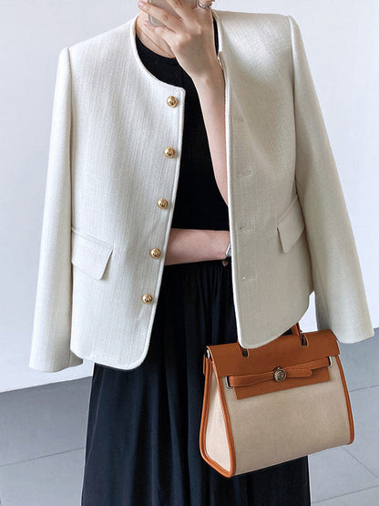 Gracefully Styled Garment for Any Occasion