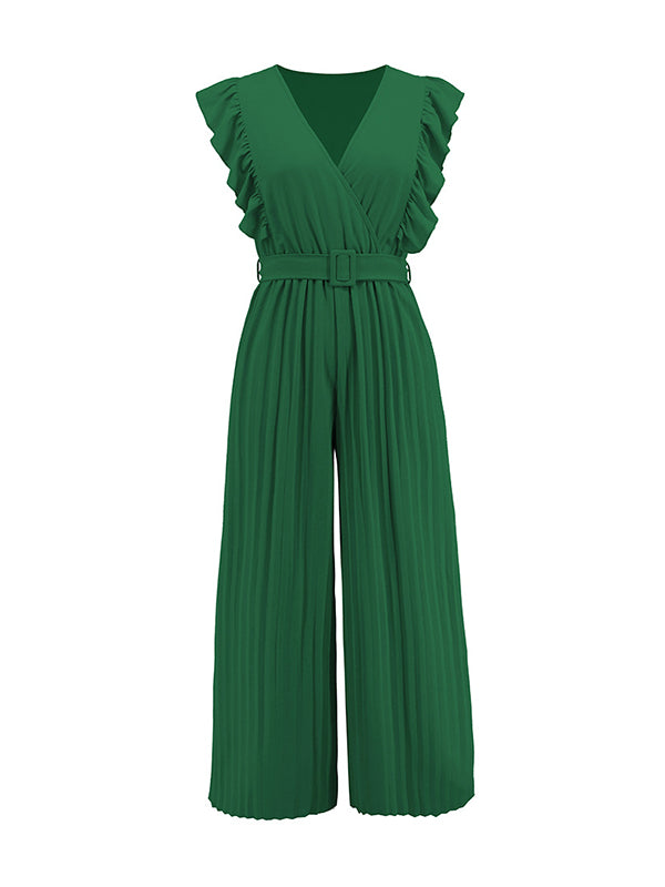 Sophisticated Garment with a Clean Classic Look