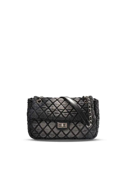 Well Tailored Bag with a Graceful Silhouette