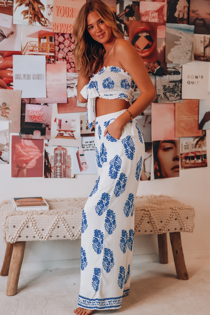 Well Tailored Pants with a Graceful Silhouette