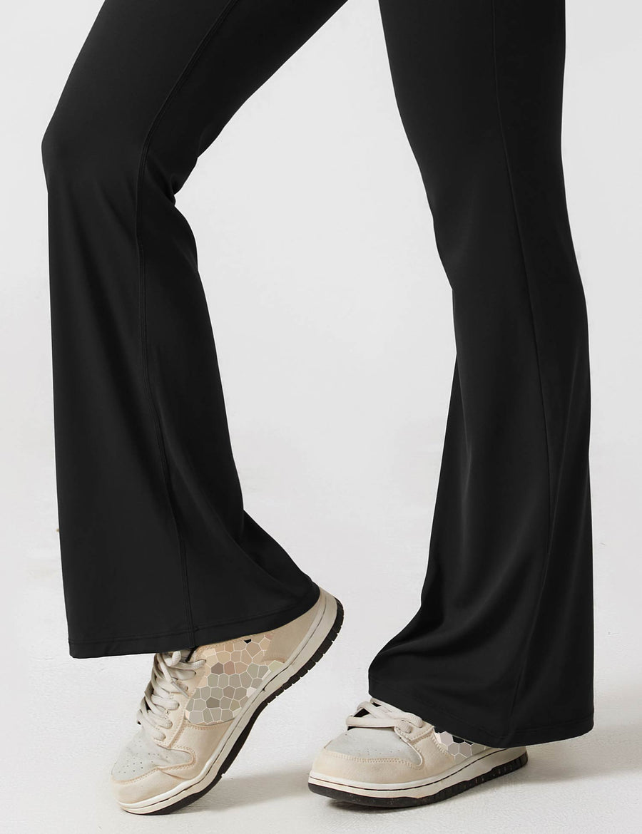 Sophisticated Garment with a Clean Classic Look