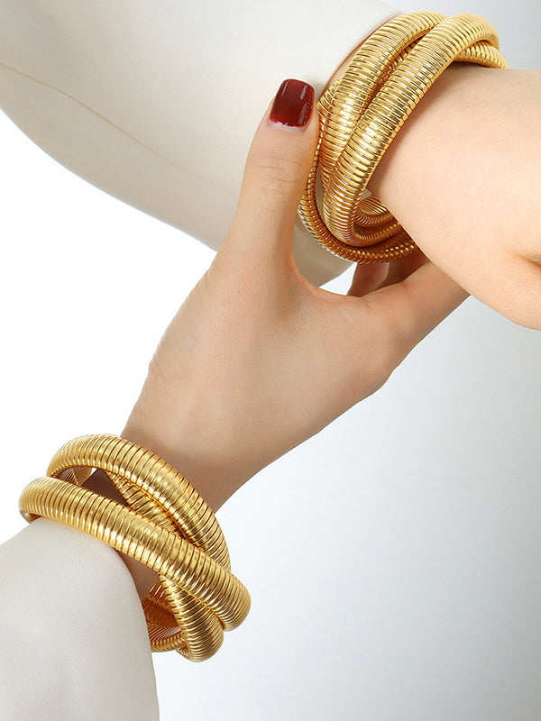 Effortlessly Elegant Garment with a Timeless Design
