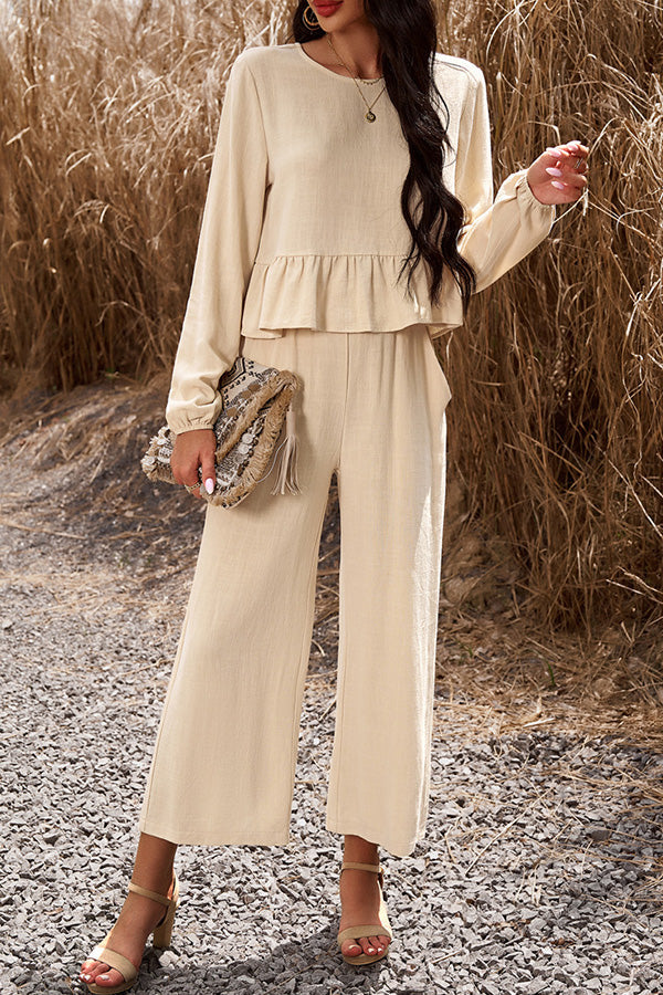 Well Tailored Trousers with a Graceful Silhouette