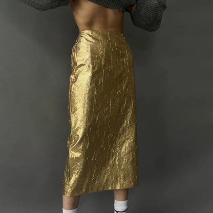 Well Tailored Garment with a Graceful Silhouette