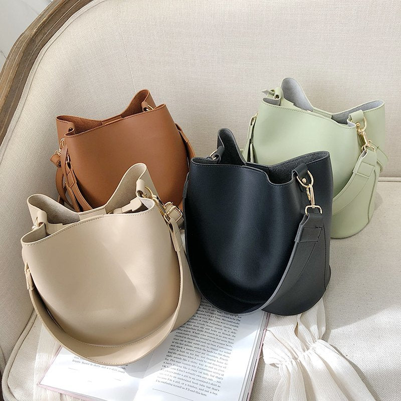 Polished Bag with an Effortless Classic Look