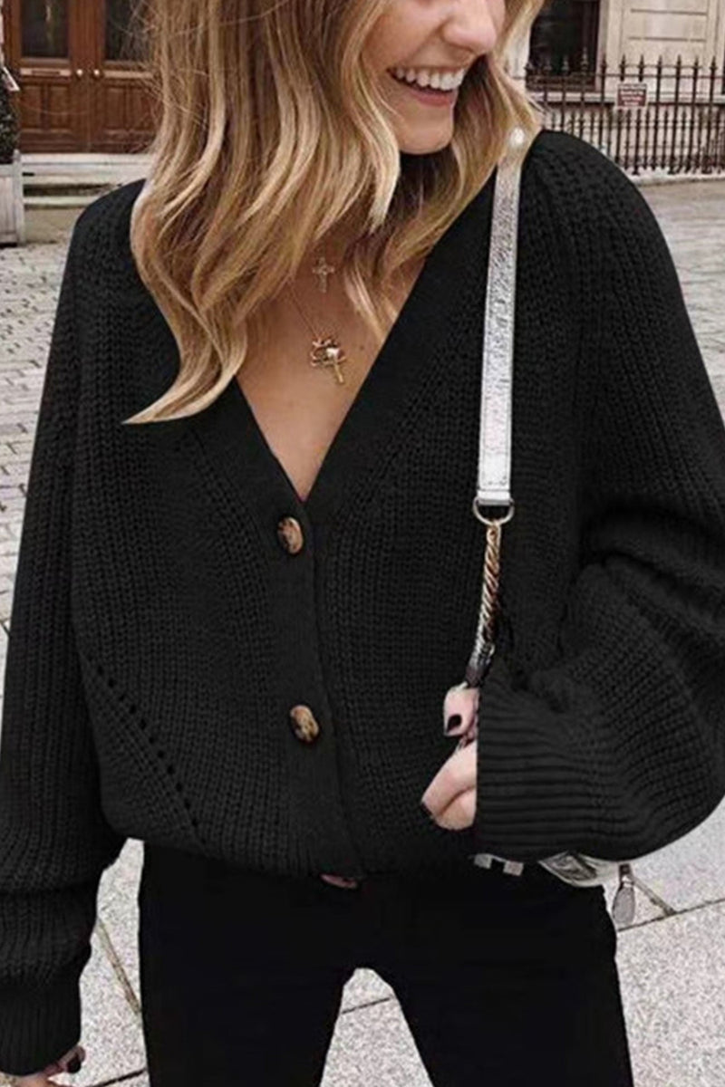 Elegantly Styled Cardigan for Everyday Wear