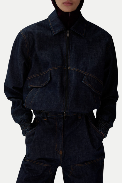 Gracefully Styled Jacket for Any Occasion