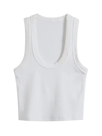 Effortlessly Elegant Top with a Timeless Design
