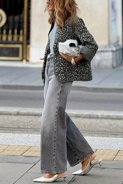 Elegantly Styled Jacket for Everyday Wear