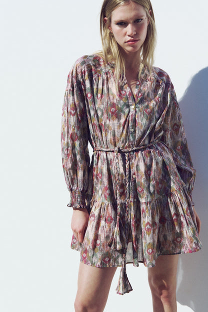 Sophisticated Dress with a Clean Classic Look