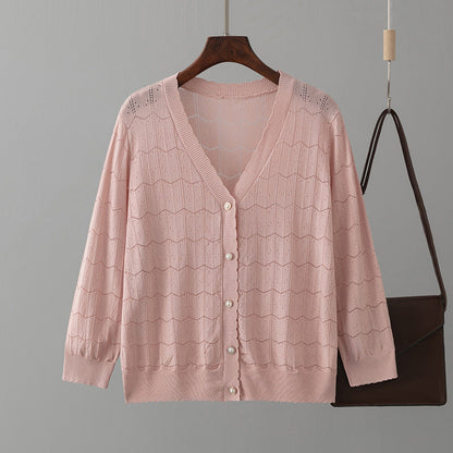 Effortlessly Elegant Cardigan with a Timeless Design