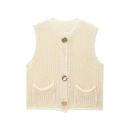 Beautifully Finished Garment in a Timeless Design