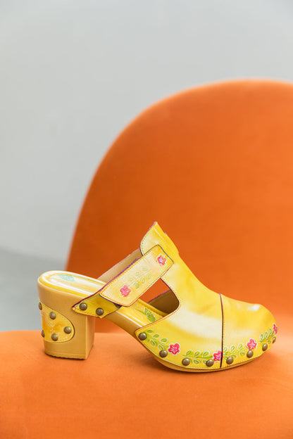 Gracefully Styled Garment for Any Occasion