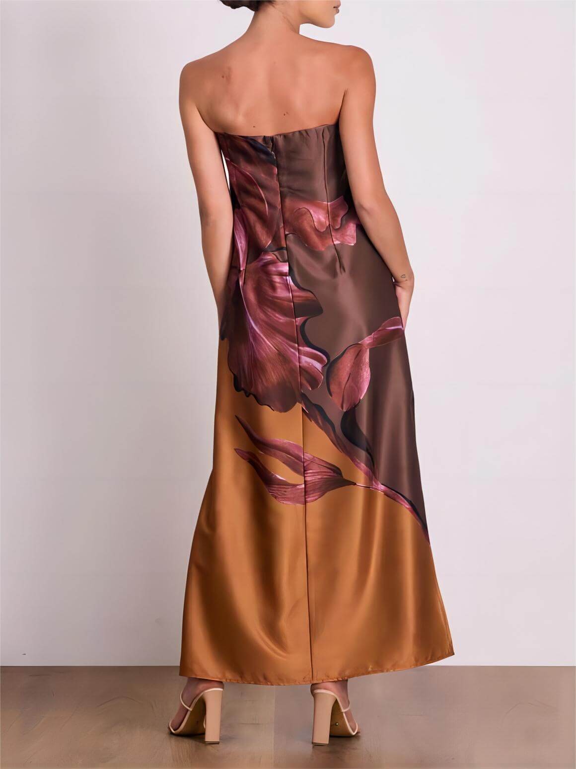 Effortlessly Elegant Dress with a Timeless Design