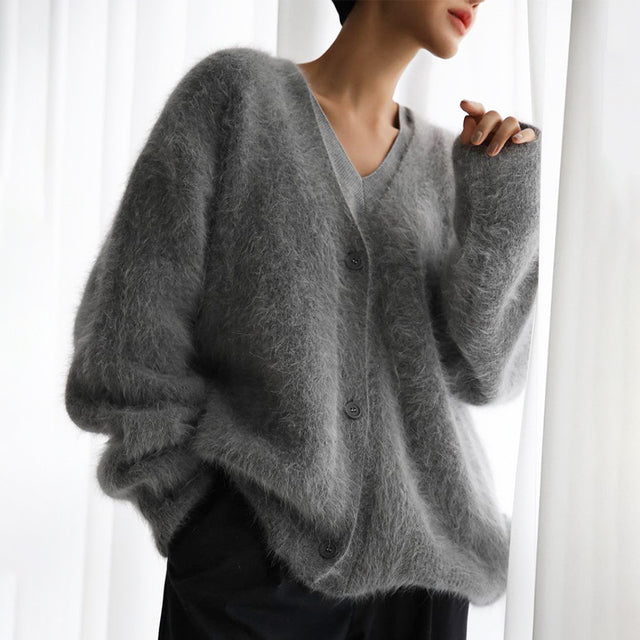 Beautifully Crafted Cardigan in a Classic Style