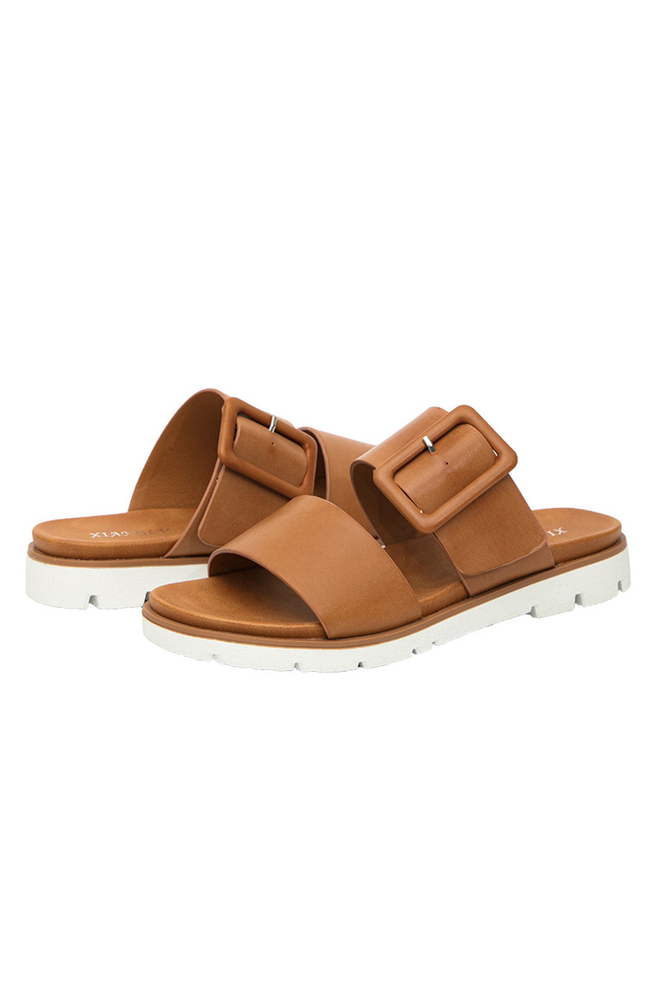 Effortlessly Elegant Sandals with a Timeless Design