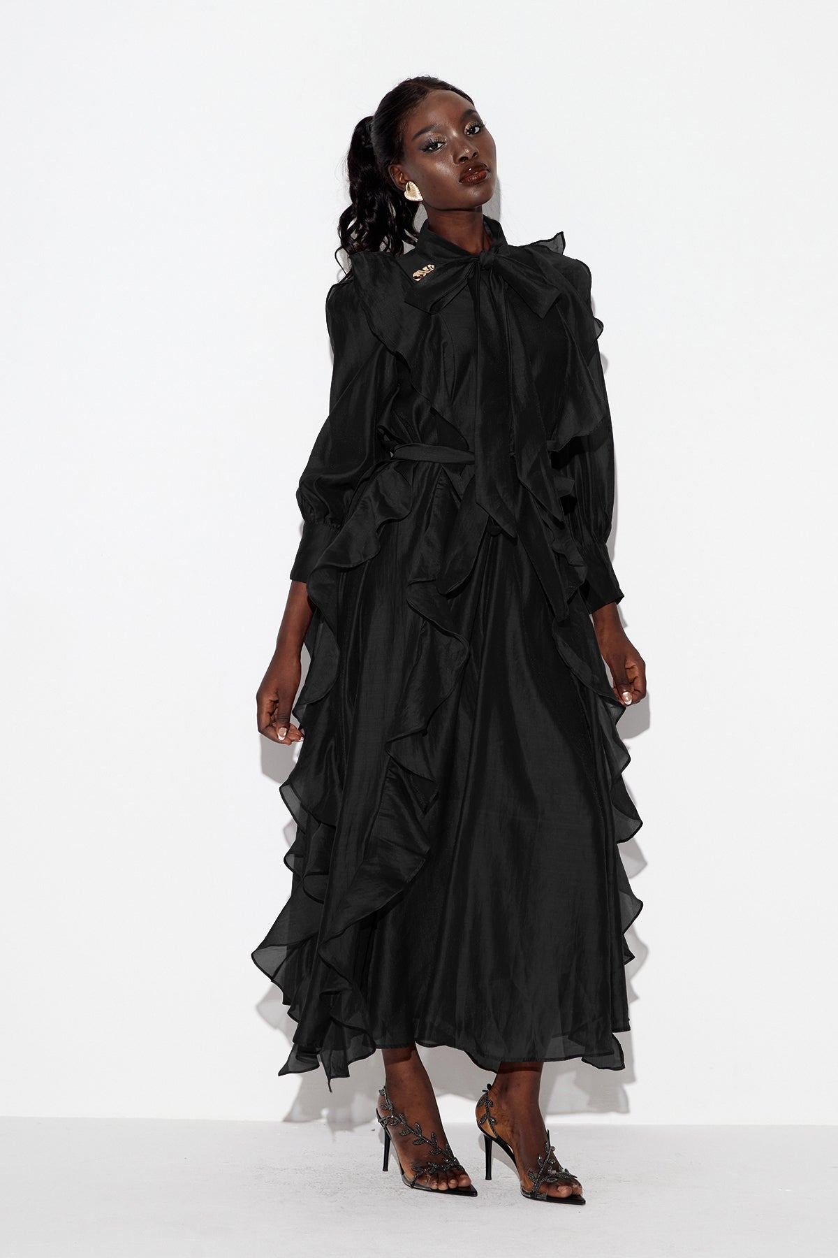 Effortlessly Elegant Dress with a Timeless Design