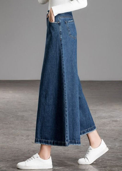 Classic Vintage Pants with a Flattering Fit