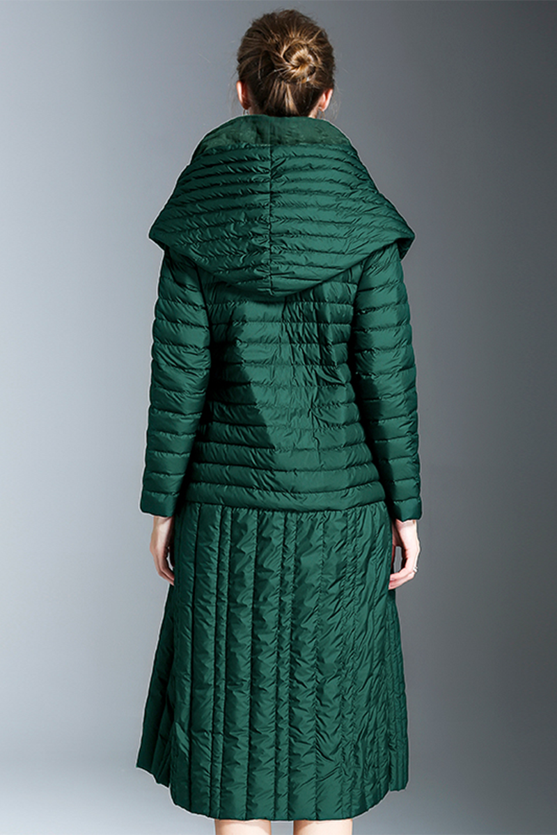 Gracefully Styled Garment for Any Occasion