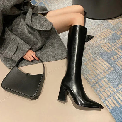 Well Tailored Boots with a Graceful Silhouette