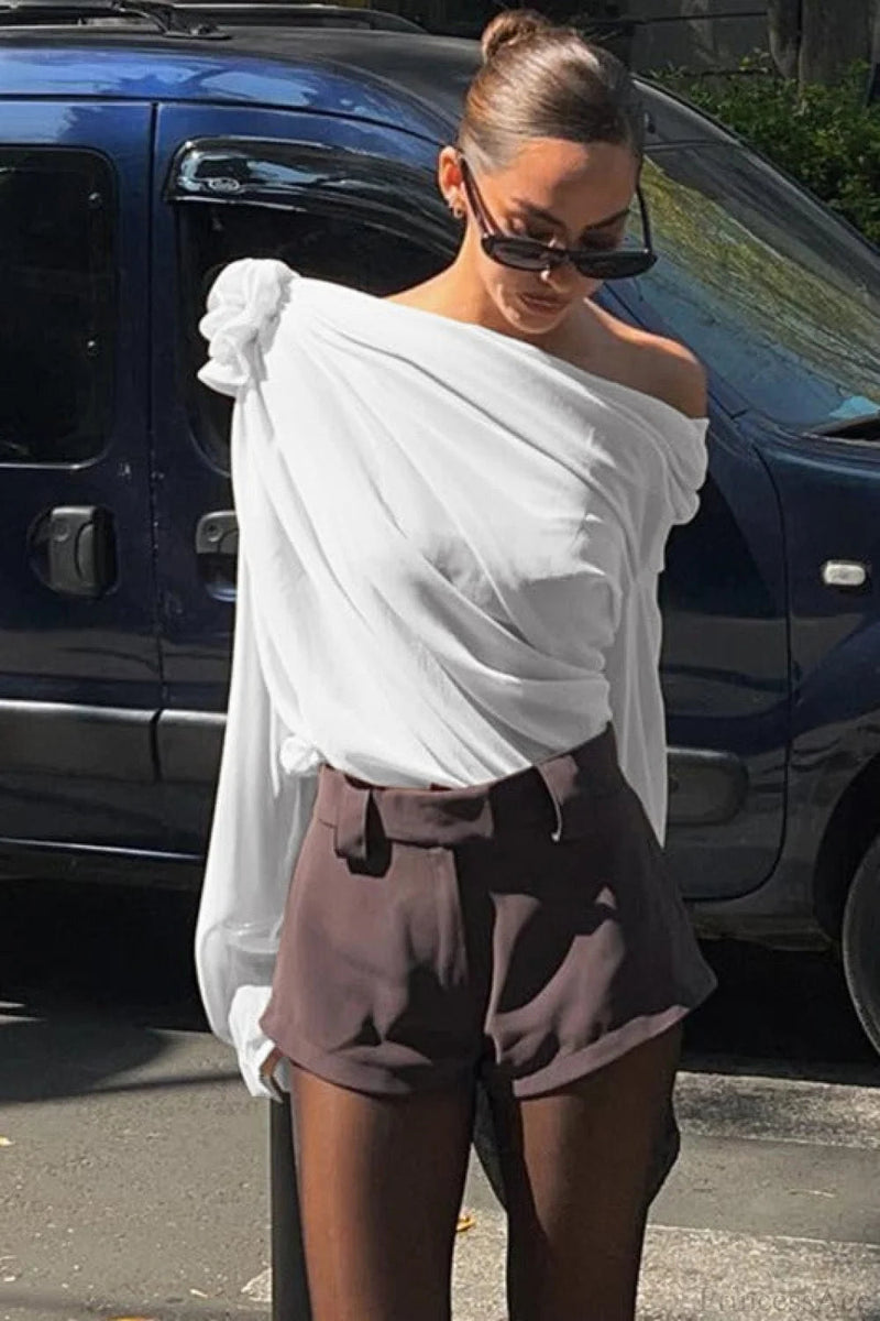 Polished Blouse with an Effortless Classic Look