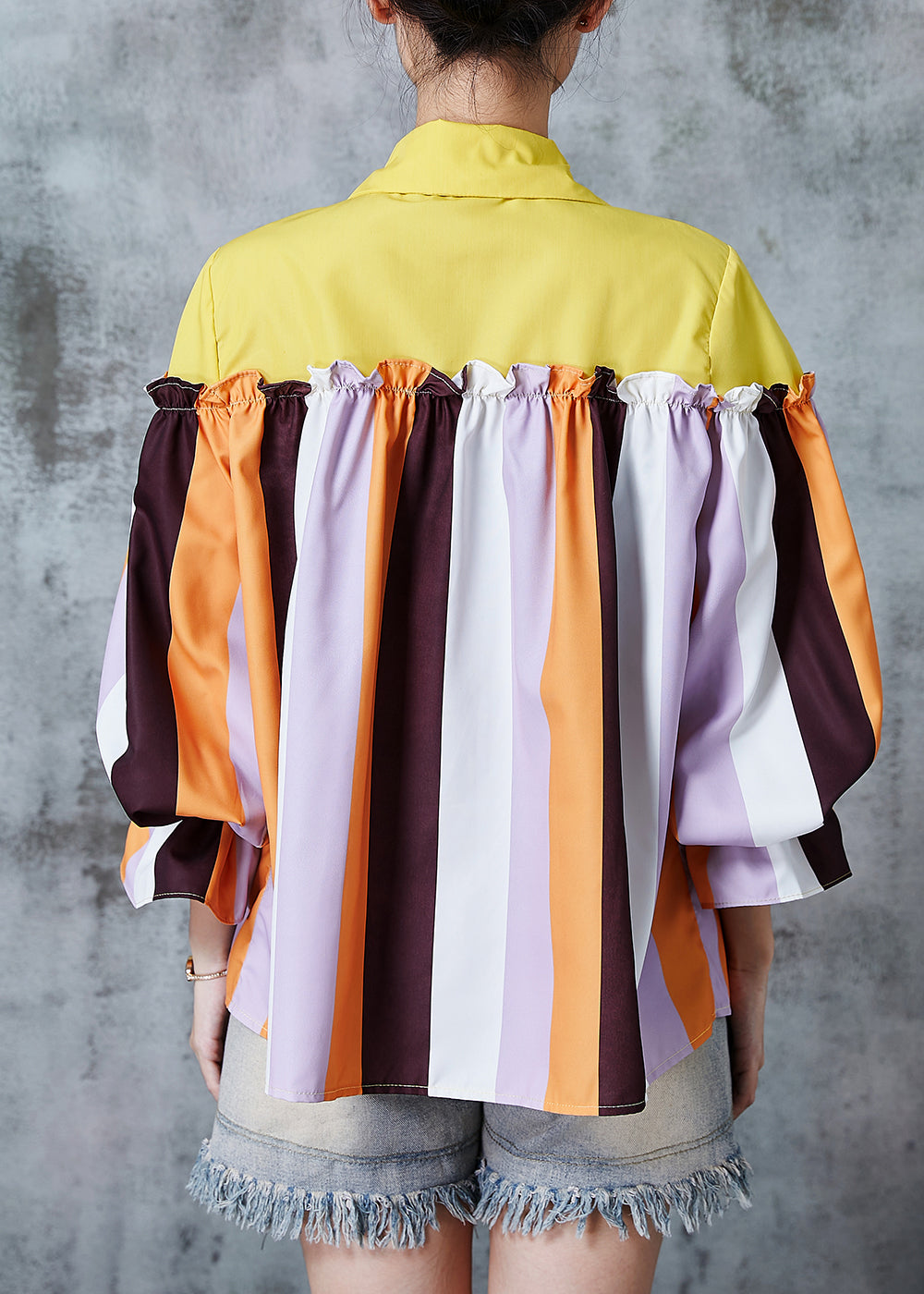Effortlessly Elegant Shirt with a Timeless Design